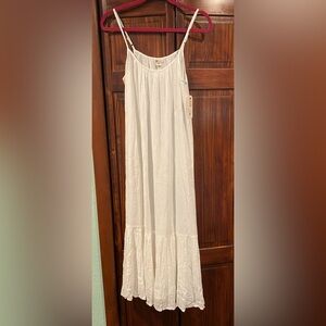 Elegant White Maxi Dress/Beach Cover Up
